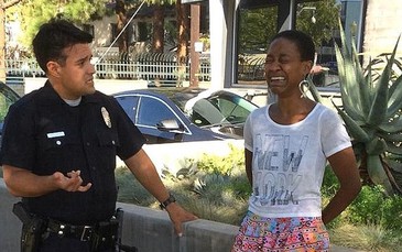 Nữ diễn viên xin lỗi cảnh sát về vụ “sex” trong xe