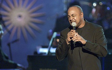 Peabo Bryson sẽ diễn tại Việt Nam