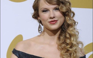 Taylor Swift: Tâm sáng, tài cao - Vươn đến những vì sao