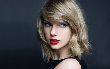 Taylor Swift cay đắng mua tên miền trang web khiêu dâm
