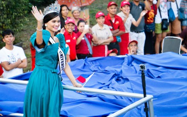 Tân Hoa hậu Hoàn vũ được Philippines “miễn thuế”