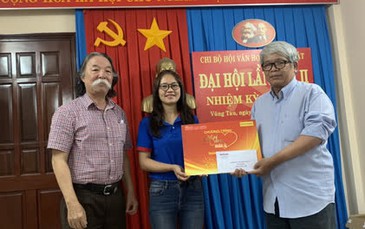 "Mai Vàng nhân ái" thăm nhạc sĩ Hoài Nhơn