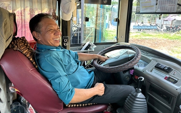 Tôi làm phụ xe buýt (*): "Trăm dâu" đổ đầu tài xế
