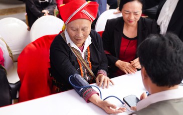 KingSport tiếp tục trao tặng 1 triệu máy đo huyết áp và sứ mệnh vì một Việt Nam khỏe mạnh