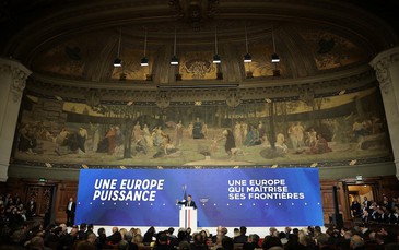 Tổng thống Pháp cảnh báo tương lai xấu cho châu Âu