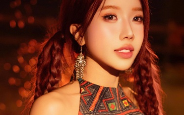 Trang Pháp - một năm đi từ bản sắc Việt