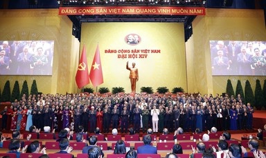 Ra mắt Ban Chấp hành Trung ương khóa XIV