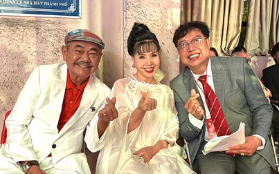 NSND Lan Hương vỡ òa hạnh phúc khi hội ngộ đồng nghiệp tại Mai Vàng 31 -2025