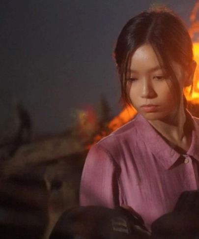 Lê Hạ Anh tạo ấn tượng trong phim "Mưa đỏ", vào vòng bầu chọn Giải Mai Vàng 31 - 2025