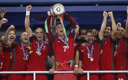 Nước mắt Ronaldo, nụ cười Bồ Đào Nha