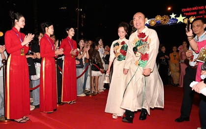 Vợ chồng Thu Trang – Tiến Luật, Lý Hải – Minh Hà đẹp đôi thảm đỏ