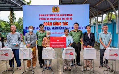 Công an TPHCM phối hợp khám chữa bệnh, tặng quà cho người có công