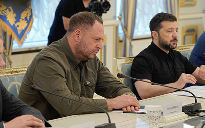 Chính trường Ukraine rúng động vì trợ lý thân cận của tổng thống bị khám nhà