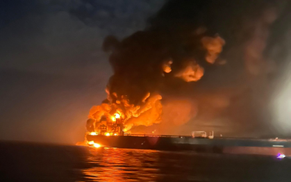 Thổ Nhĩ Kỳ thông báo 2 tàu "bóng tối" chở dầu của Nga phát nổ ngoài khơi