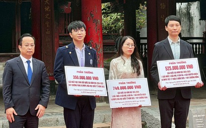 Trao thưởng 23 tỉ đồng cho học sinh, giáo viên đạt thành tích cao các kỳ thi học sinh giỏi