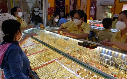 Giá vàng hôm nay 13-12: Tăng lên mức cao nhất trong 7 tuần qua
