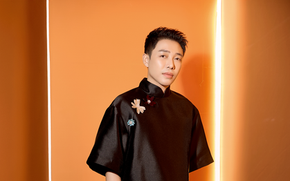 Sao Việt mê mệt với yoga mới