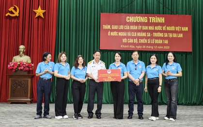 Kiều bào Ba Lan trao tặng Vườn rau xanh cho đảo Trường Sa Lớn