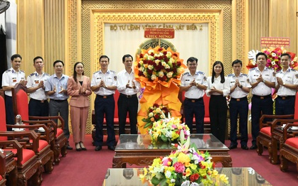 Ban Tuyên giáo và Dân vận Thành ủy Đà Nẵng chúc mừng Cảnh sát biển Việt Nam