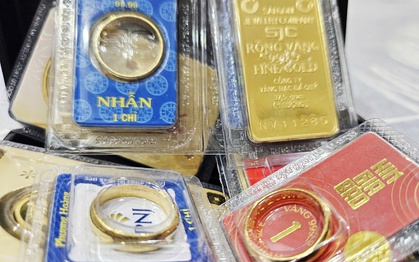 Giá vàng hôm nay 4-4: Bất ngờ mức chênh lệch với giá vàng thế giới