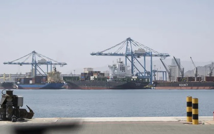Iran sắp xếp "hỏa lực" chờ tàu sân bay Mỹ, bác tin bị đánh chìm nhiều tàu