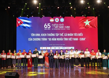 Nhân dân Việt Nam ủng hộ 615 tỉ đồng hỗ trợ nhân dân Cuba anh em