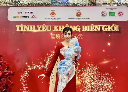 NTK Lê Minh Phú - TS Quỳnh Paris: Hai thế hệ, một tình yêu thời trang
