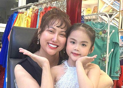 Phi Thanh Vân khoe "Thiên thần nhí " Kim Sơn Ca
