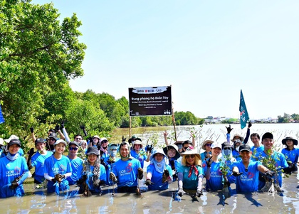 UOB Việt Nam khởi động trồng 10.000 cây rừng phòng hộ Cà Mau