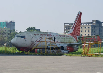 Hãng hàng không "bỏ quên" máy bay Boeing suốt 13 năm ở sân bay