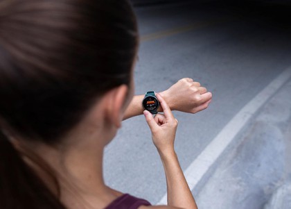 Ra mắt đồng hồ thông minh GPS Garmin vívoactive 6 thế hệ mới