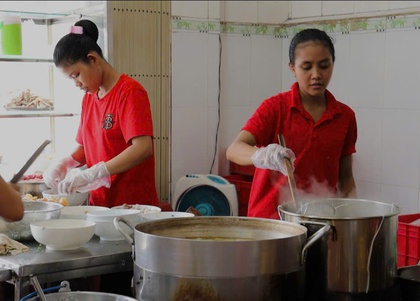 Hai quán phở một nhà - cùng được Michelin gọi tên