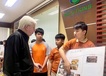 VWS đón học sinh Trường Quốc tế Nam Mỹ tham quan mô hình xử lý rác
