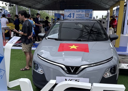 VinFast của tỉ phú Phạm Nhật Vượng công bố chính sách bán xe điện giá "0 đồng"