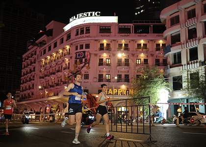 13.000 VĐV tranh tài tại giải chạy đêm TP HCM