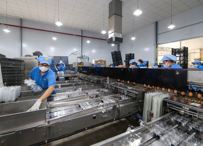 Doanh nghiệp xoay xở ra sao trước sức ép chi phí? (*): Chủ động tái cấu trúc