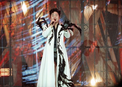 KHÔNG CÒN "THÍCH GÌ NÓI NẤY" TRÊN MẠNG (*): Càng nổi tiếng, càng phải chuẩn