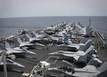 Iran sắp ra luật thu phí qua lại eo biển Hormuz