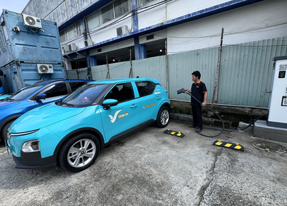 Google Maps tung tính năng gây sốc, chủ xe điện sắp “quên luôn” chuyện hết pin