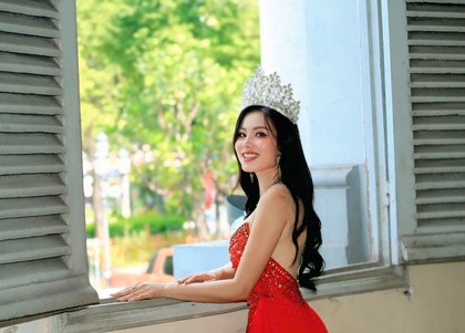 Hoa hậu Dạ Minh Châu lan tỏa yêu thương qua chương trình mổ mắt cho người nghèo