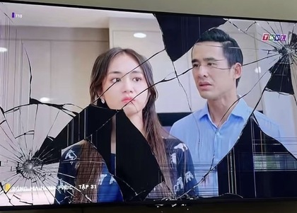 Vì sao "Bóng ma hạnh phúc" liên tục viral trên mạng xã hội?