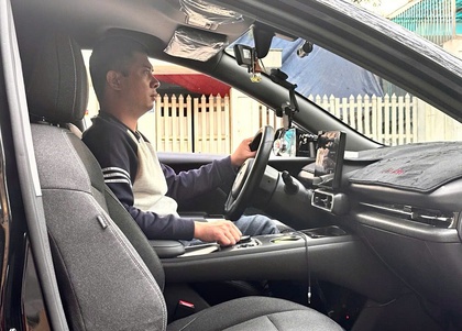Tài xế dịch vụ nói về VinFast Limo Green: “Xe chạy nhàn, khách khen êm, ví tiền rủng rỉnh"