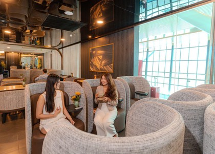 The Sens Business Lounge - Trải nghiệm sang trọng mượt mà như lụa giữa mùa hè rực rỡ