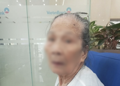 Thêm cụ bà 97 tuổi ở Hà Nội đi nhiều lần lên phường mới nhận được tiền chế độ hàng tháng