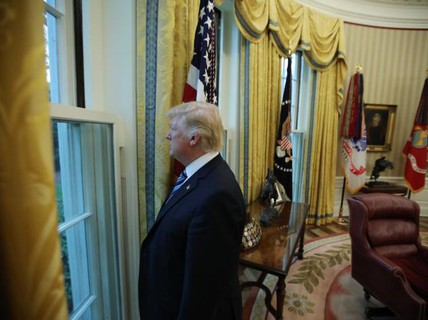 Ông Trump nghĩ làm tổng thống sẽ “dễ thở”