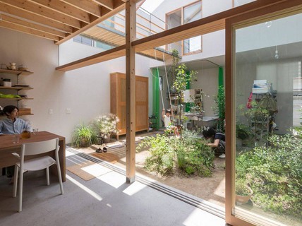 Độc đáo ngôi nhà thiết kế lạ, xóa ranh giới giữa nội thất và ngoại thất