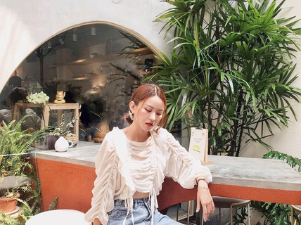 5 quán cà phê tông trắng mới hút giới trẻ check-in ở TP HCM