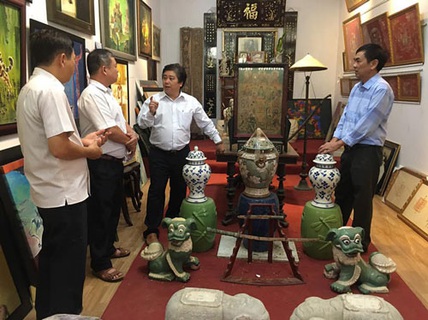 Người thắp lửa đam mê cổ vật