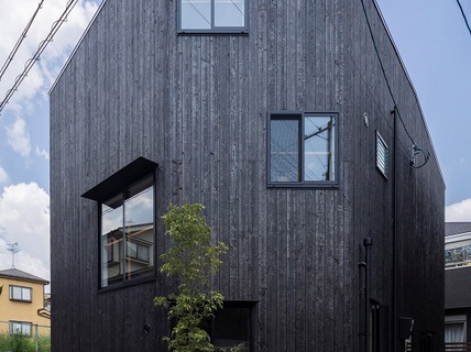 Mê cung trong căn nhà 3 tầng