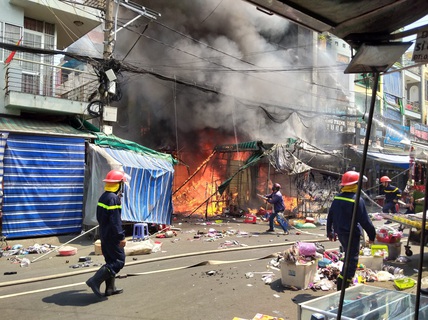 Chuyện giờ mới kể sau đám cháy ở chợ Hạnh Thông Tây!